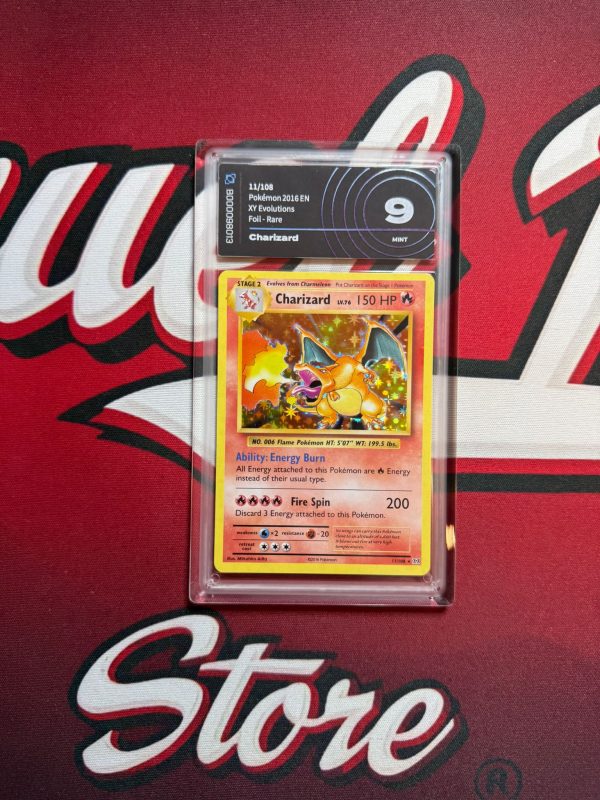 Charizard Holo (EVO 11)